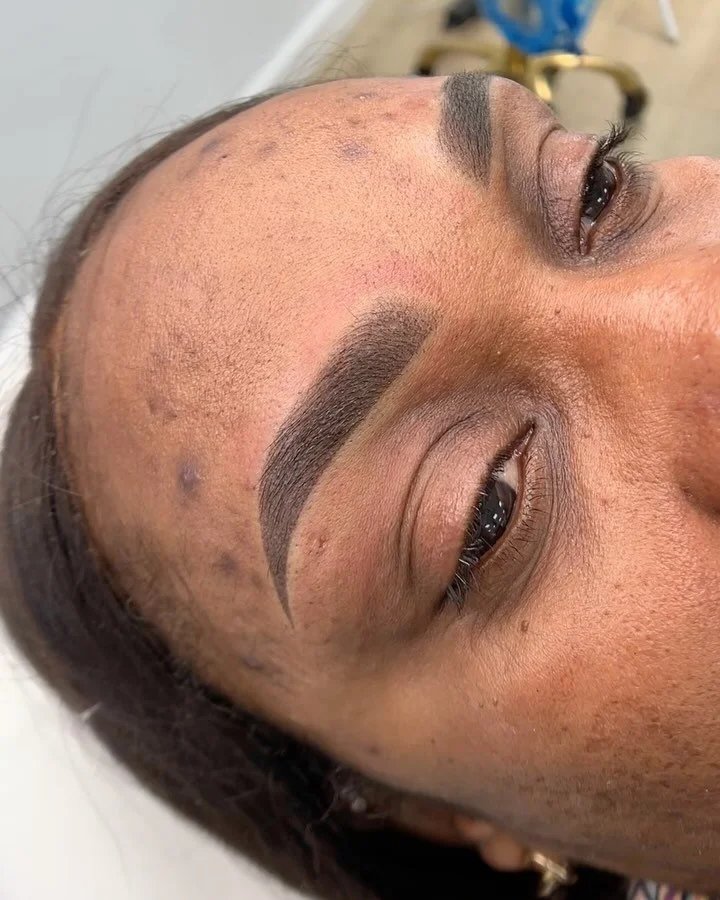 @elysian360studio Let&rsquo;s dive into some real-life scenarios and talk about adapting our technique when it comes to challenging cases. Recently, I had a client who came to me wanting ombr&eacute; powder brows. Her skin was thick, textured, and ve